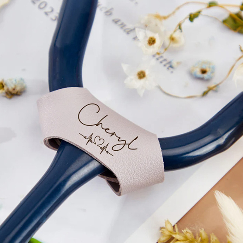 Personalized Leather Stethosco - Medical Lab Logo recension och pris