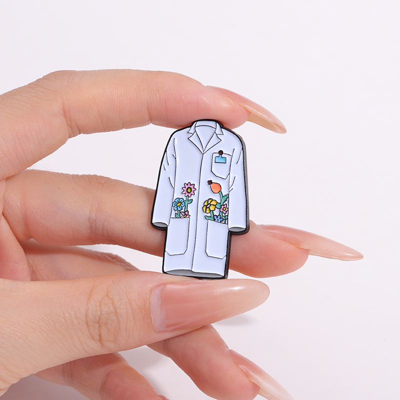 Floral Lab Coat Enamel Pins Cu - Medical Lab Logo recension och pris