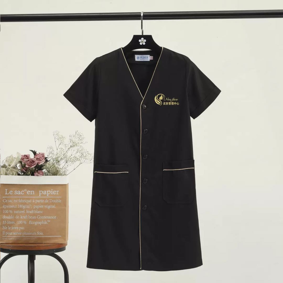 white plus size Salon grooming - Medical Lab Logo recension och pris